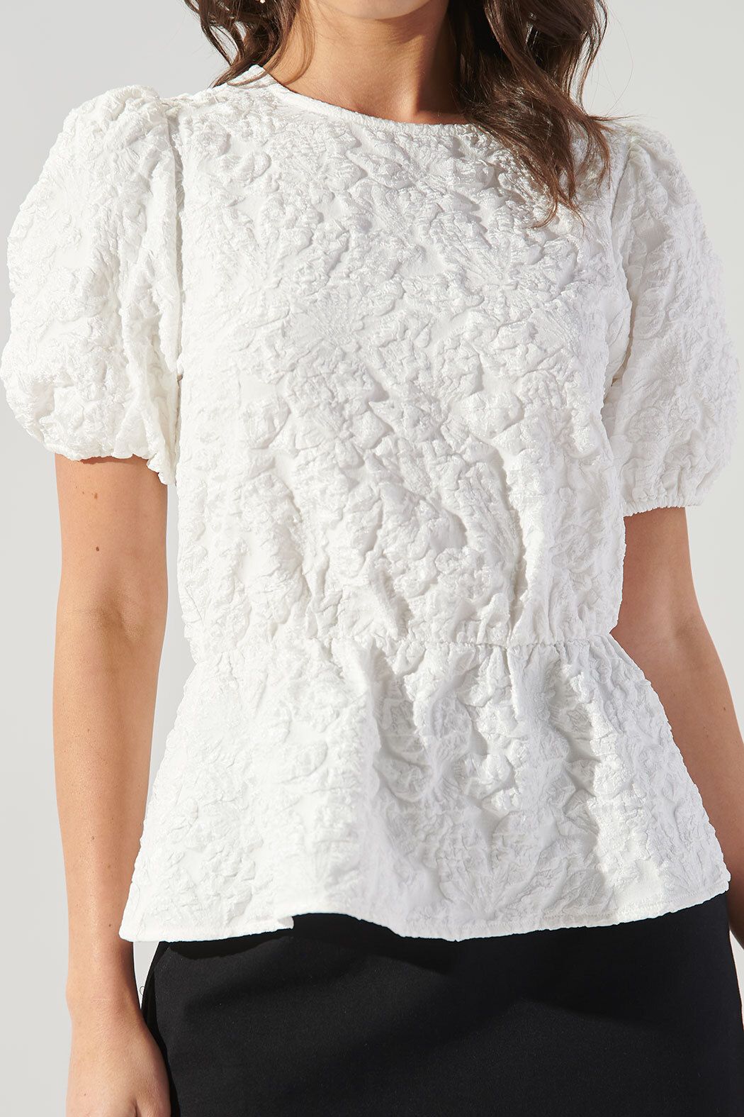 Nohemi Embossed Floral Puff Sleeve Peplum Top - A523